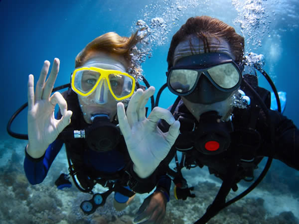 Divers
