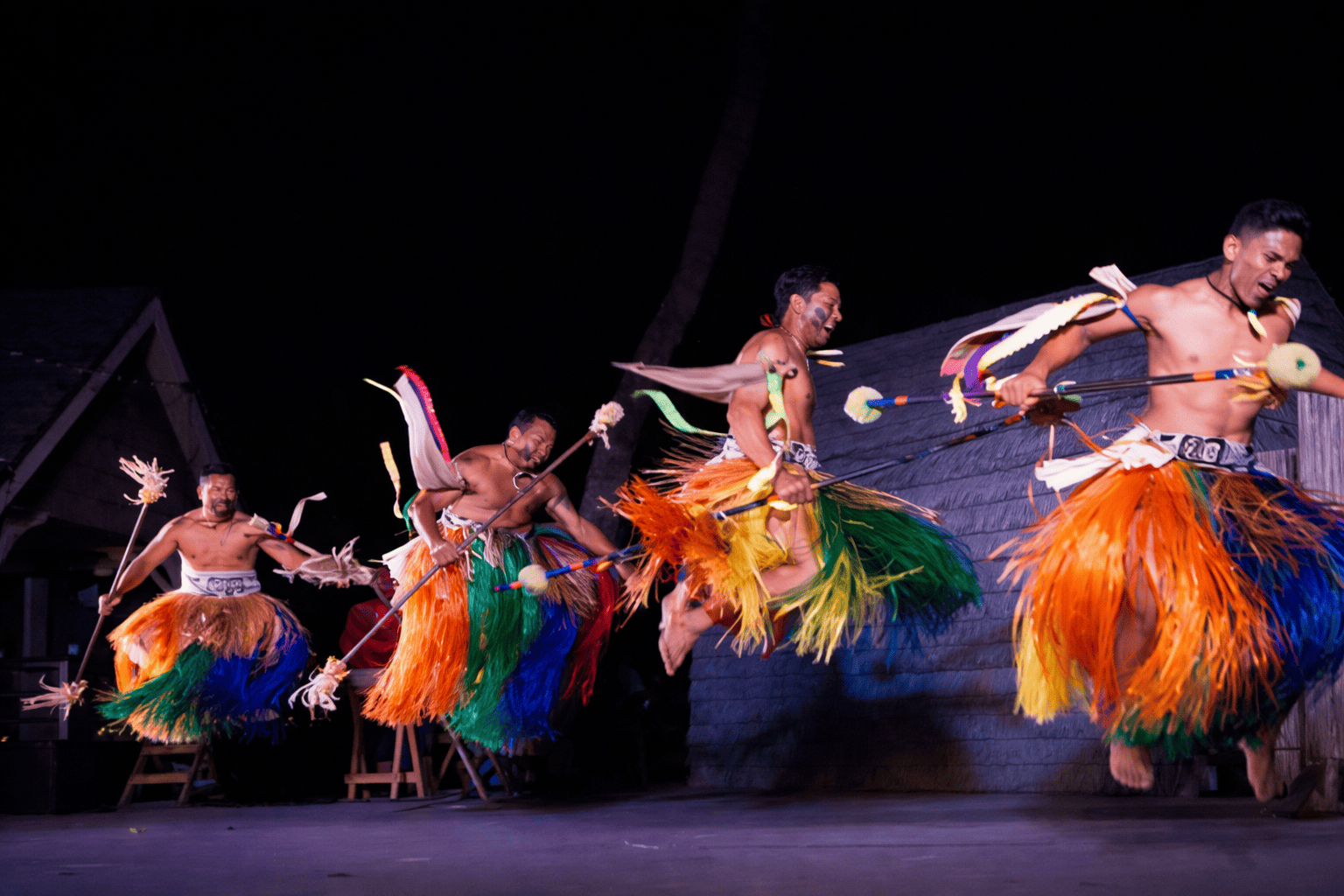 Island Breeze Luau Show