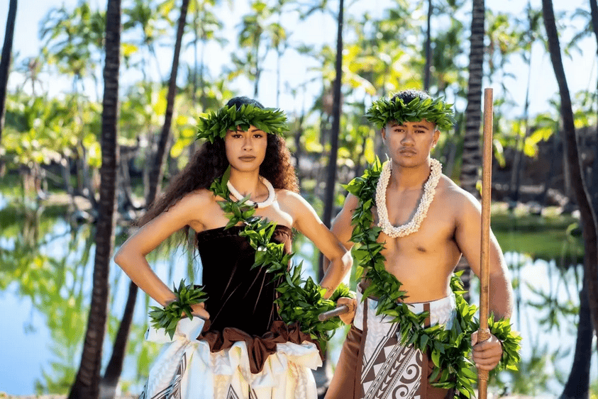 Luau Performers