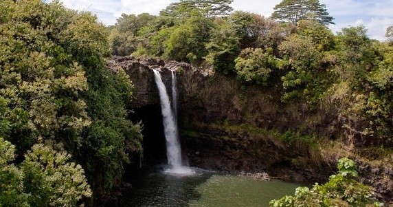 Rainbow Falls near Hilo on the Big Island, waterfall view on a private tour stop