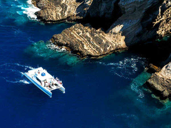 Holo Holo Charters - Na Pali & Niihau Snorkeling Supertour