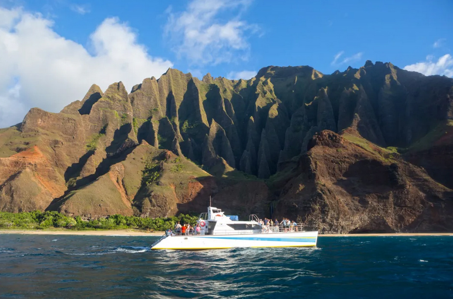 Scenic Kauai Na Pali Coast Cruise