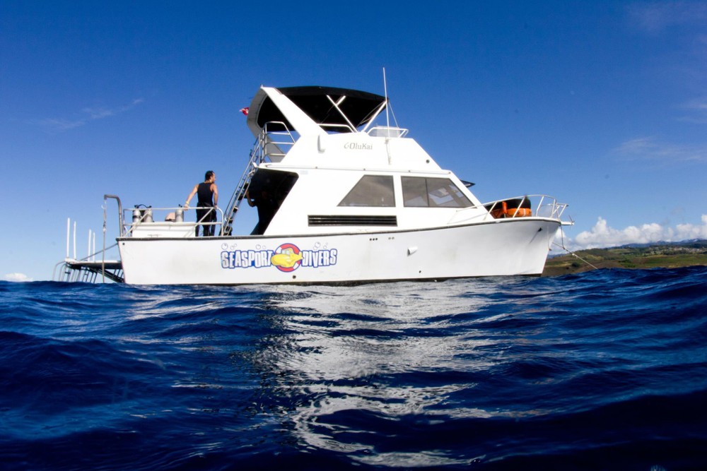 Seasport Divers scuba charter boat for afternoon two-tank dives
