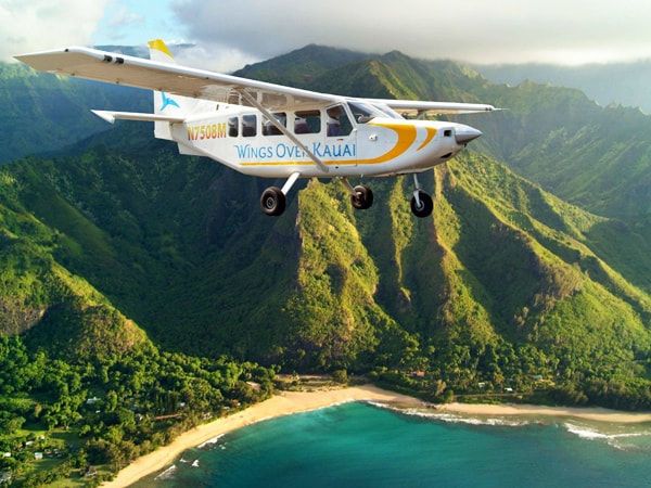 Wings Over Kauai Grand Deluxe Flight with panoramic windows, smooth ride comfort, and epic island aerial views