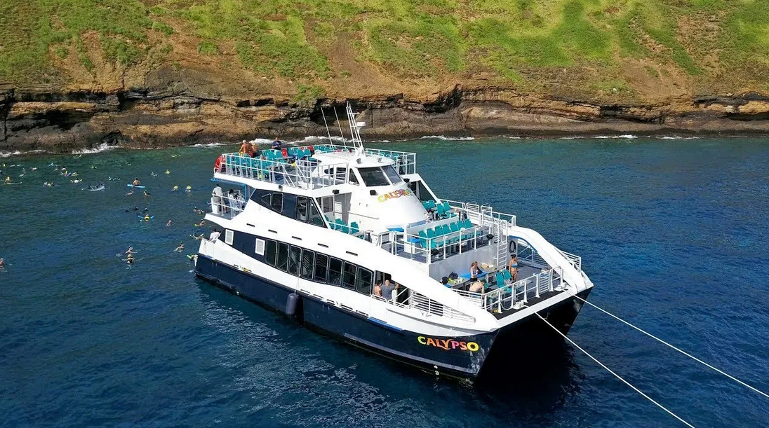 Calypso Charters – Molokini Crater & Turtle Town Snorkel Adventure