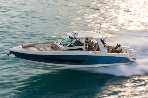 Amore Powerboat