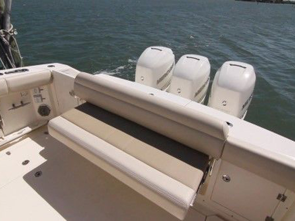 Hawaii Nautical’s luxury boat designed for comfort, style, and sunset cruising off Maui