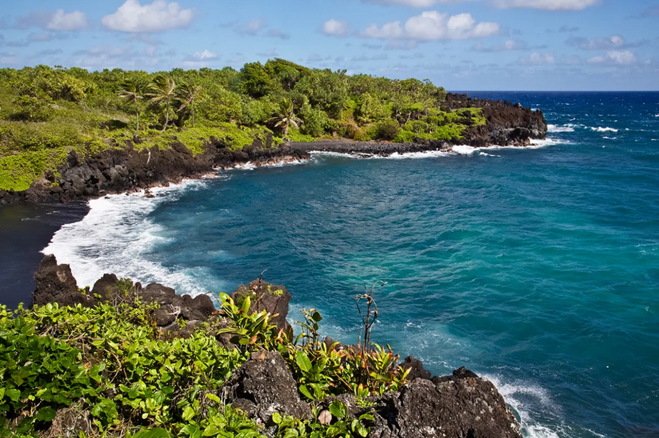 Waianapanapa Beach