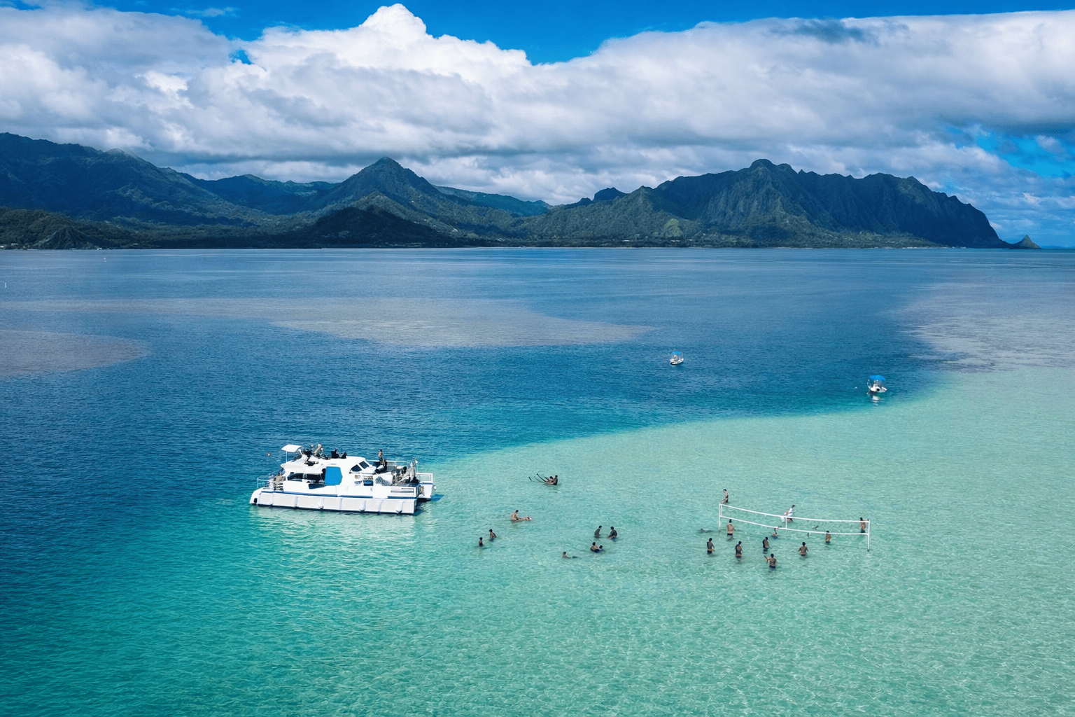 All Hawaii Cruises – Captain Bob’s Picnic Sail & Snorkel