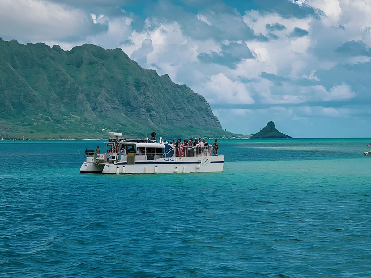 Heading to the Kaneohe Sandbar