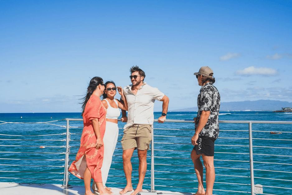 Sailing along Waikiki Beach