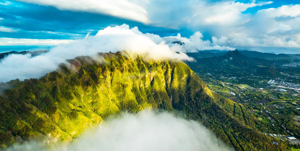 Rainbow Helicopters – Path to Pali Passage