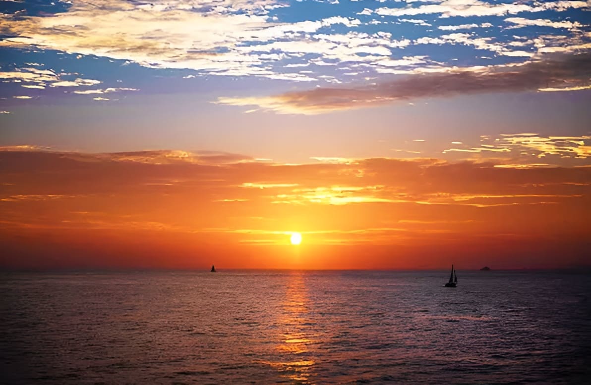 Waikiki Sunset Dinner Cruise