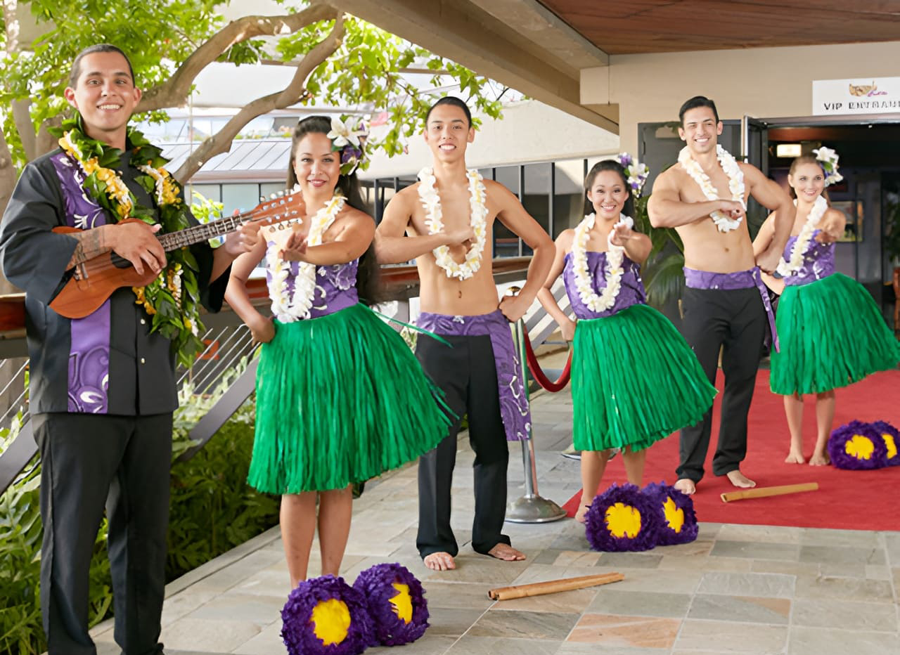 Waikiki Luau Welcome